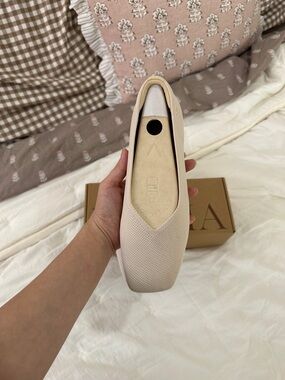 Women’s Beige Knit Square-Toe Ballet Flat